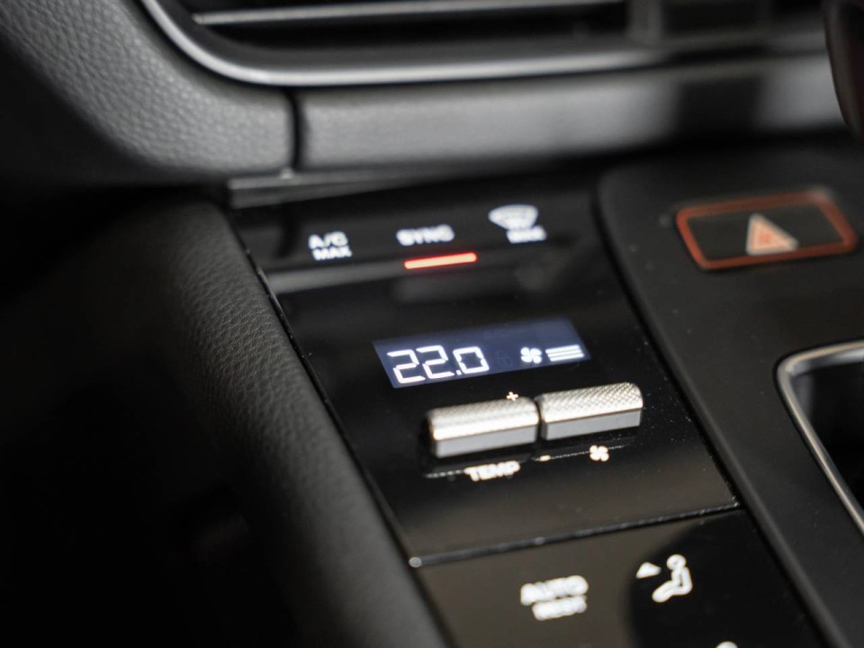 Porsche Macan T - foto 16