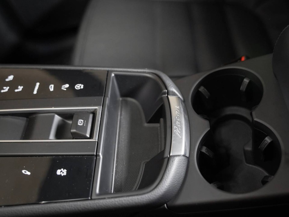 Porsche Macan T - foto 17