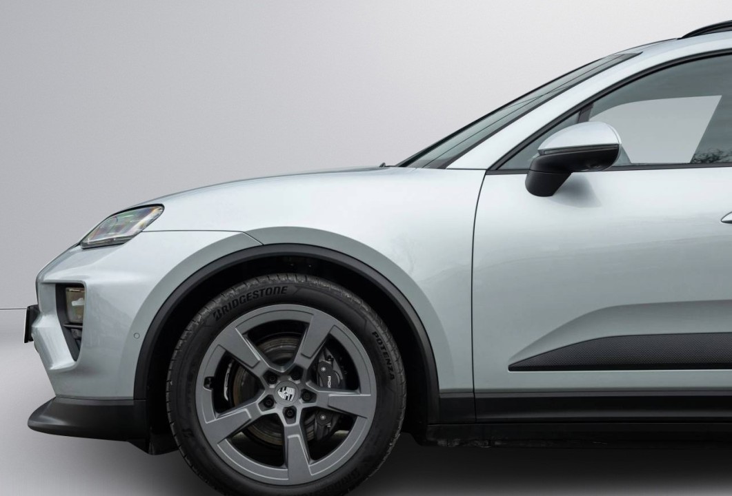 Porsche Macan 4 - foto 25