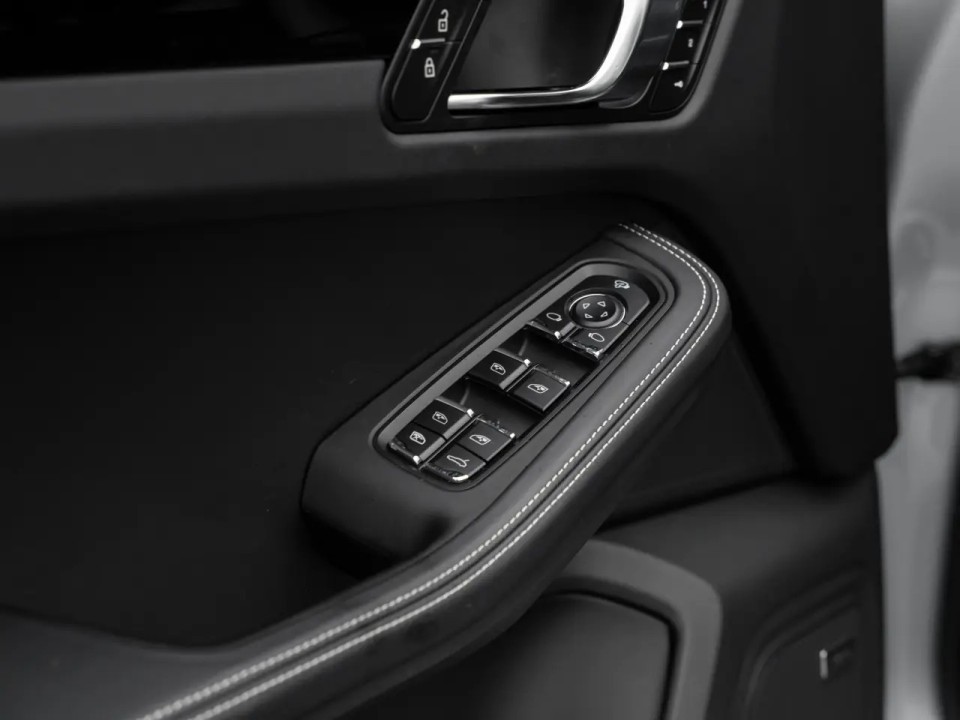 Porsche Macan S - foto 25