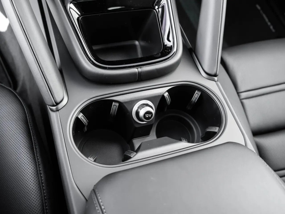 Porsche Cayenne Coupe - foto 17