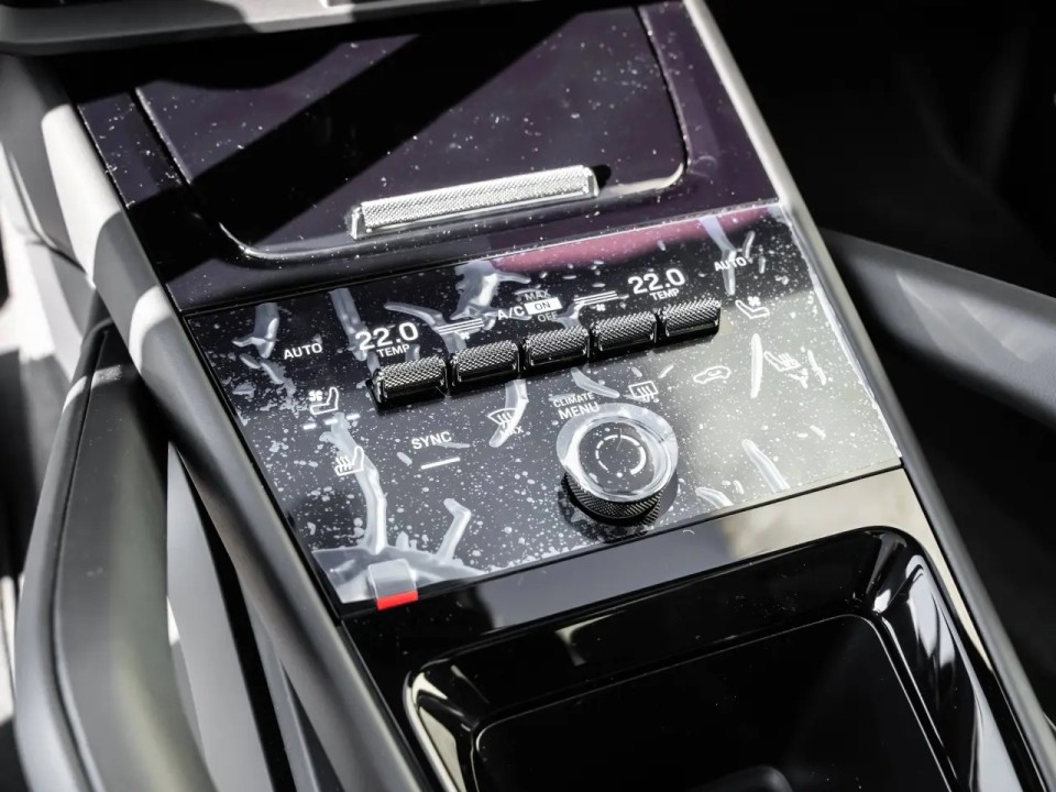 Porsche Cayenne Coupe - foto 14