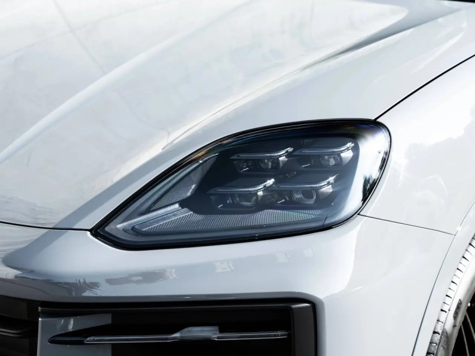 Porsche Cayenne Coupe - foto 27