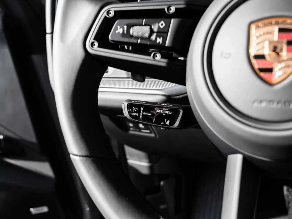 Porsche Cayenne Coupe - foto 10