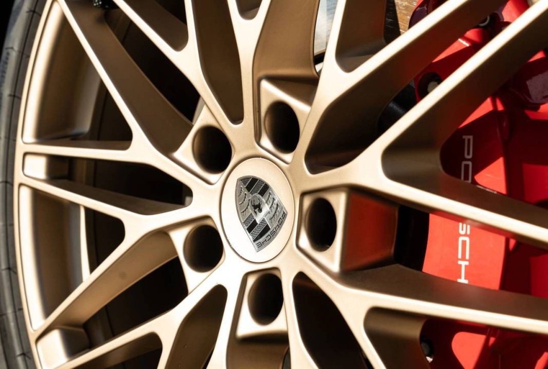 Porsche Macan Turbo - foto 35