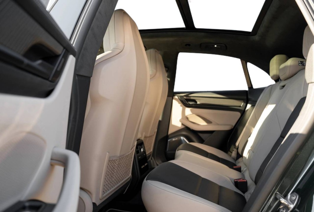 Porsche Macan Turbo - foto 8