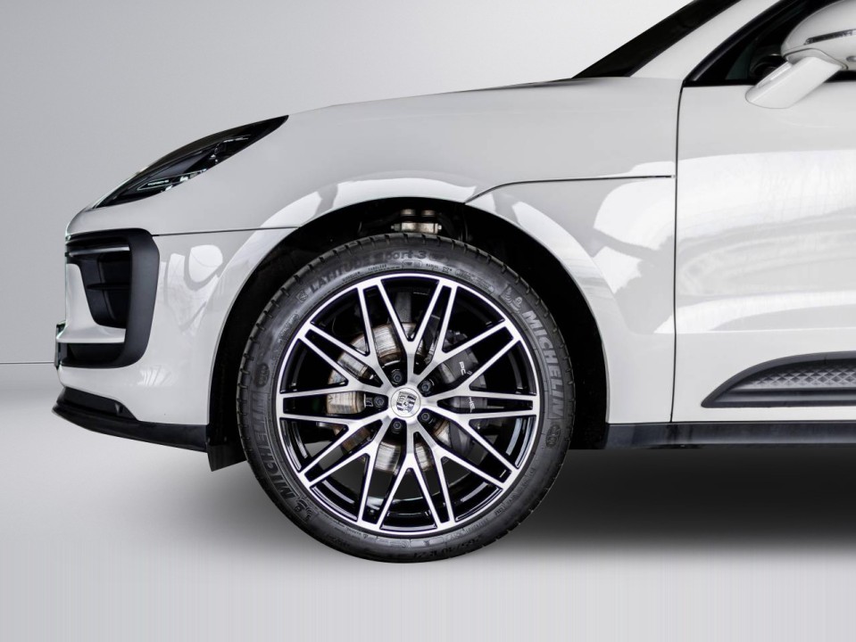 Porsche Macan - foto 26