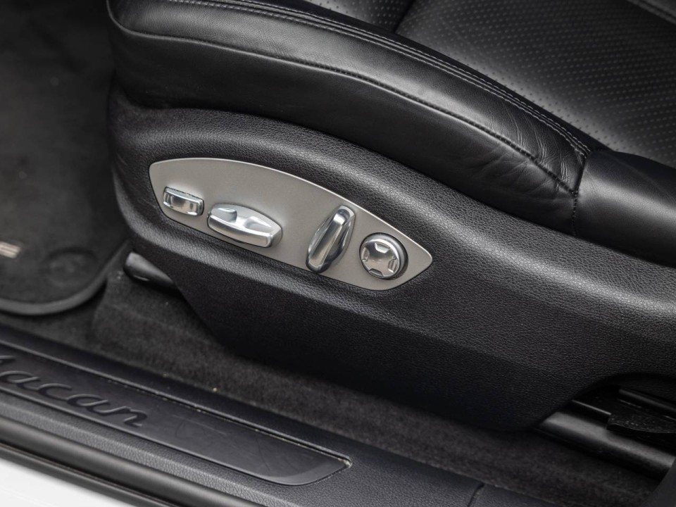 Porsche Macan - foto 16