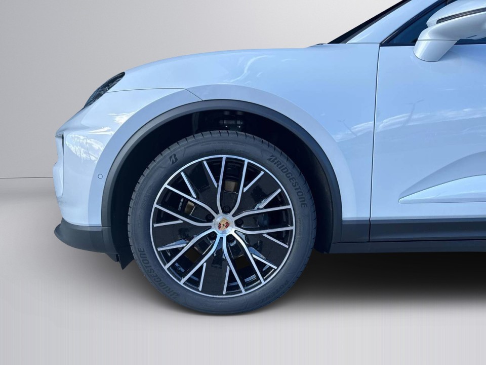 Porsche Macan 4 - foto 24