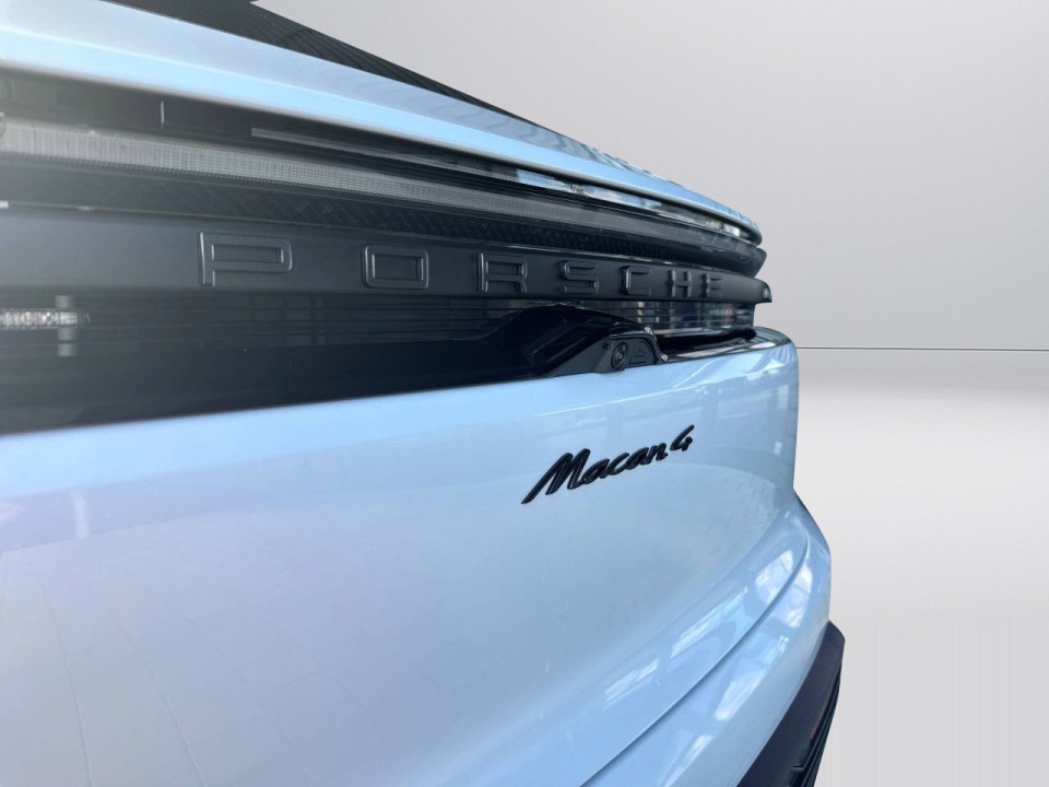 Porsche Macan 4 - foto 23