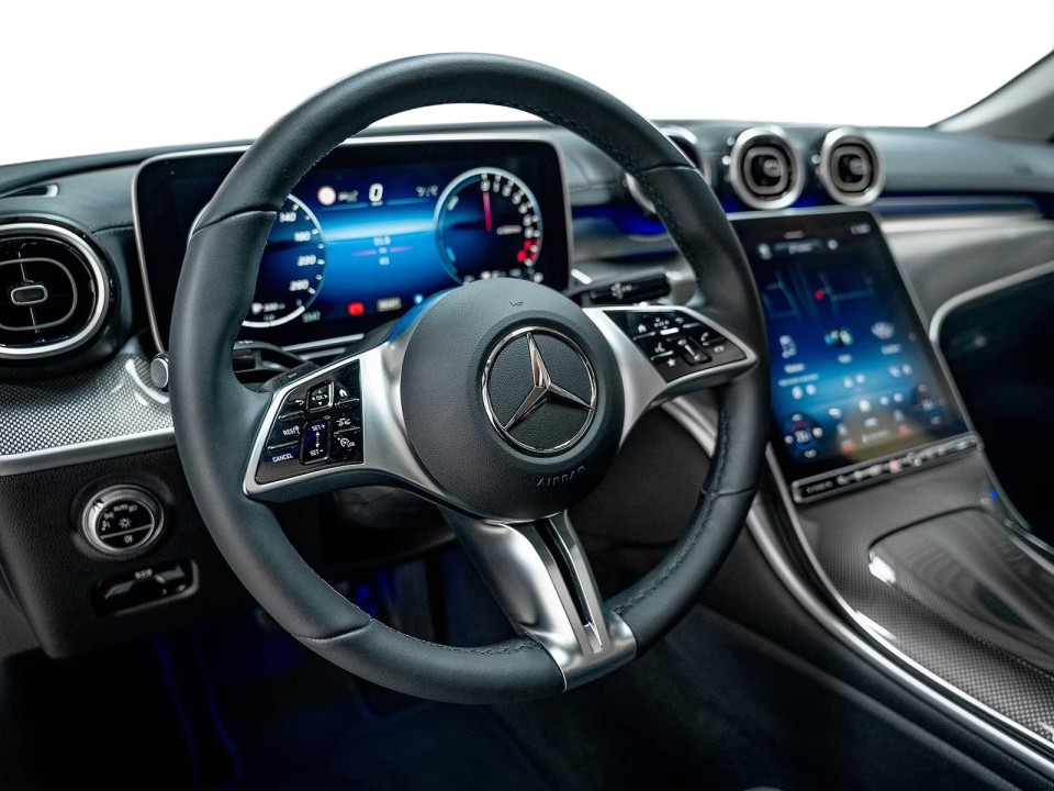 Mercedes-Benz C 300e 4MATIC - foto 8