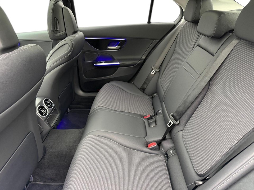 Mercedes-Benz C 300e 4MATIC Avantgarde - foto 9