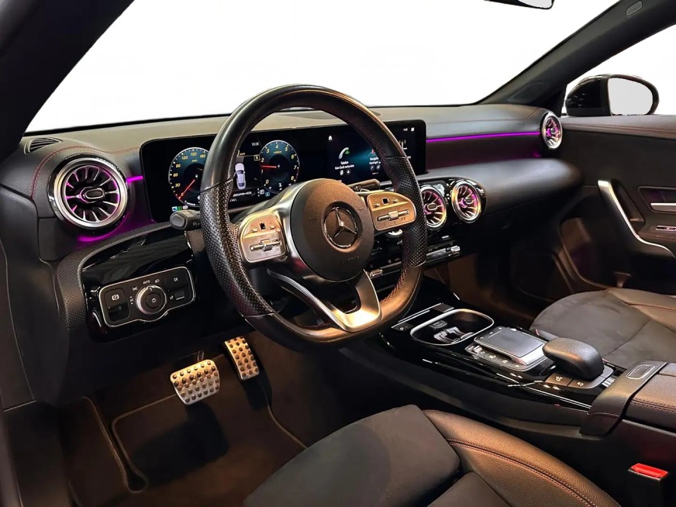 Mercedes-Benz CLA AMG 45 4MATIC - foto 9