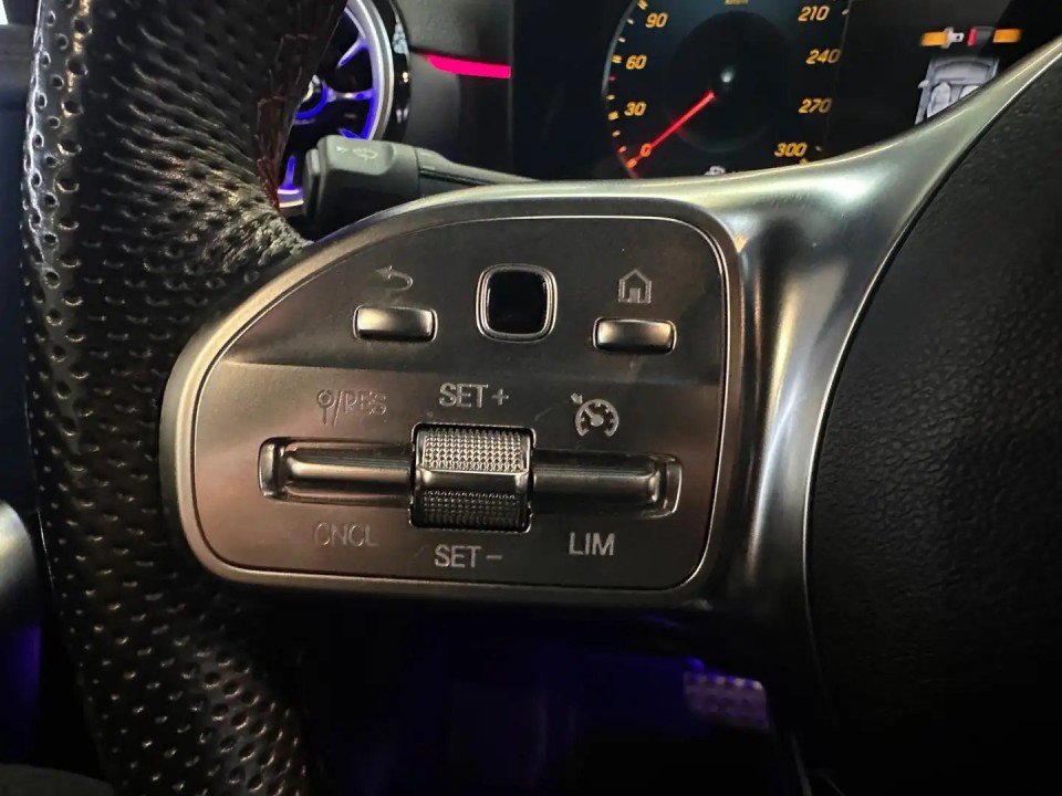 Mercedes-Benz CLA AMG 45 4MATIC - foto 11