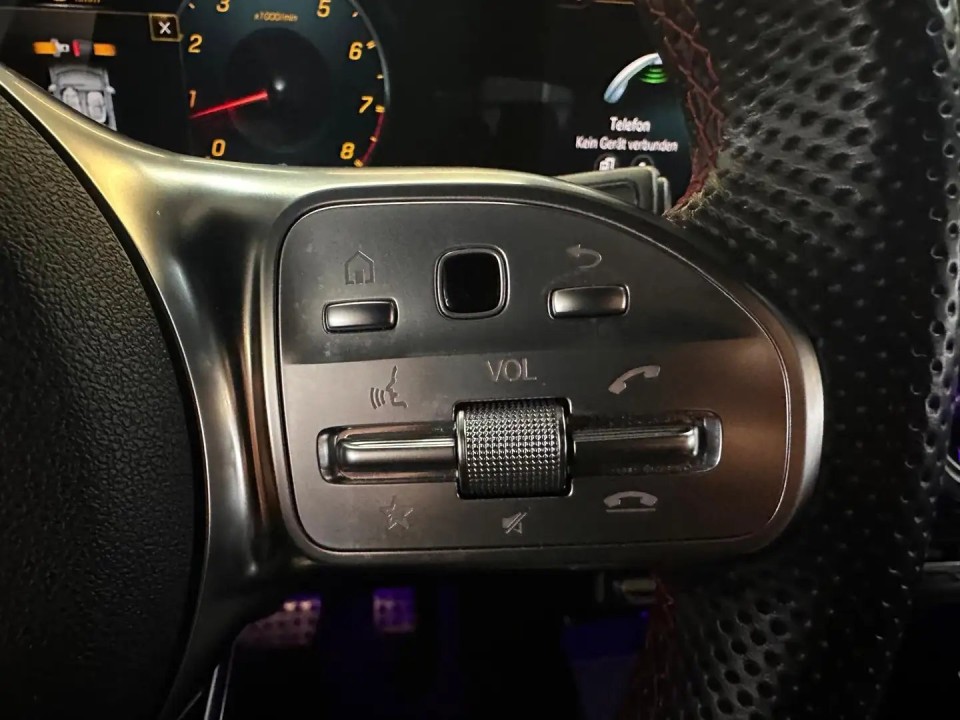 Mercedes-Benz CLA AMG 45 4MATIC - foto 12