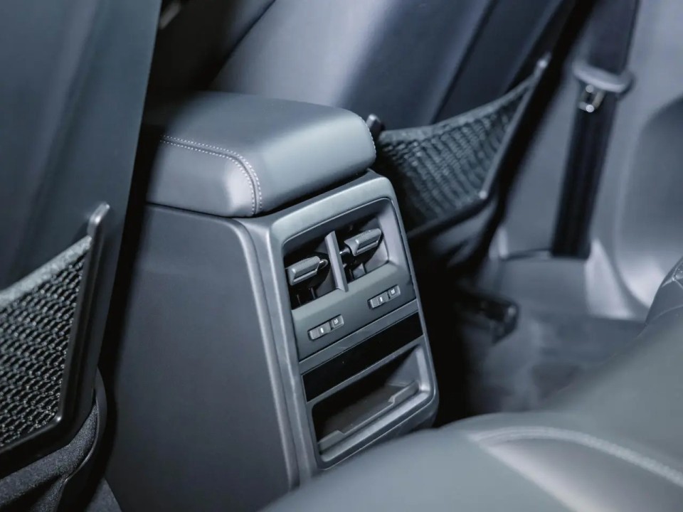 Porsche Macan Turbo - foto 23