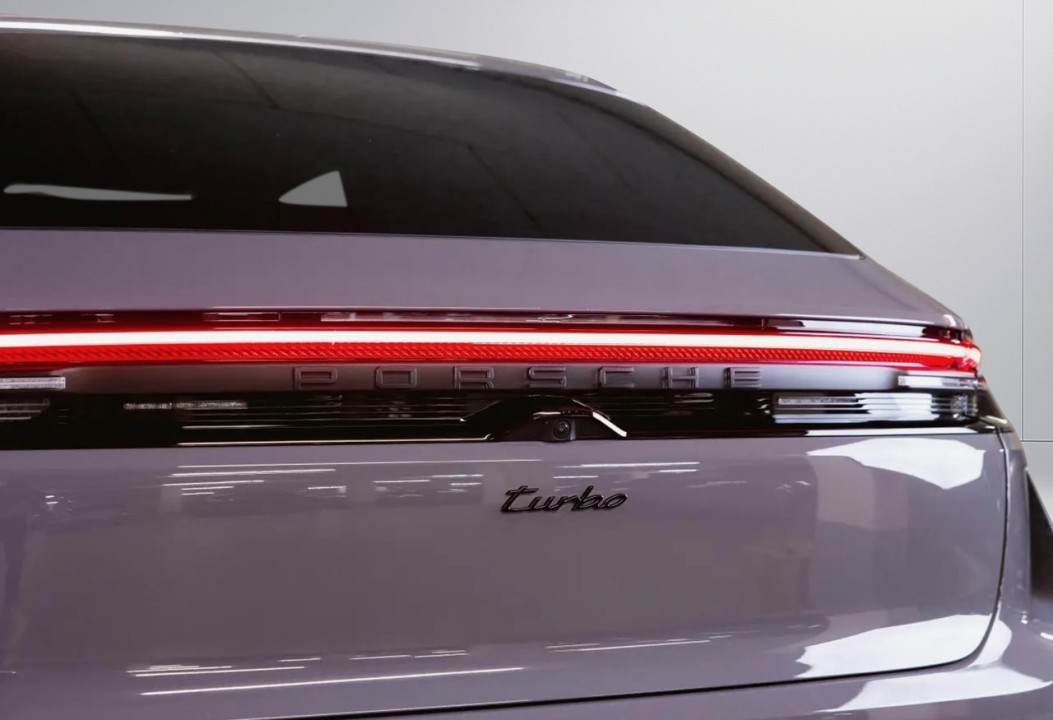 Porsche Macan Turbo - foto 38