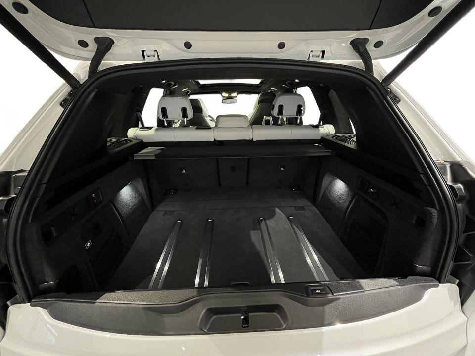 BMW X5 M Competition - foto 16