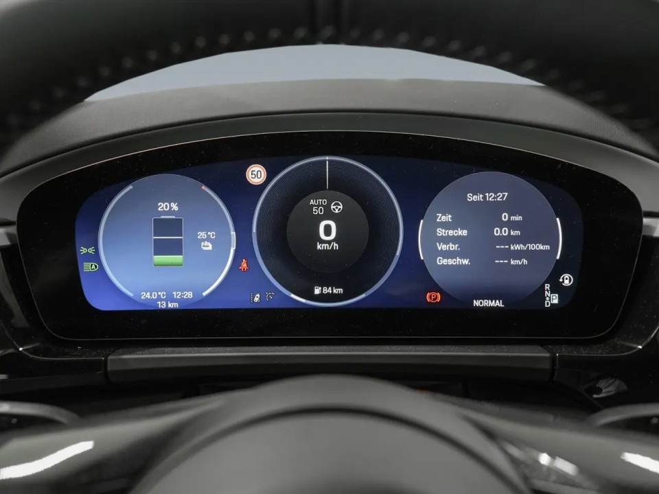 Porsche Macan Turbo - foto 16