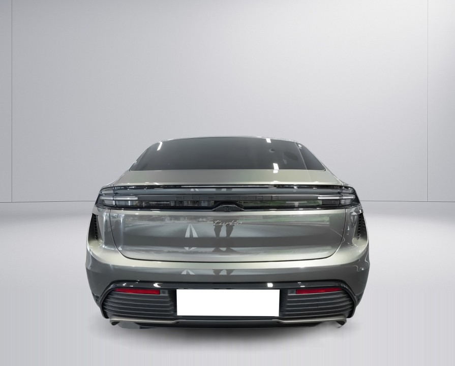 Porsche Macan Turbo (4)