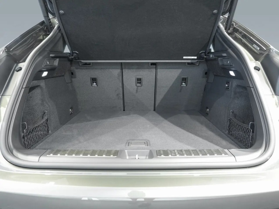 Porsche Macan Turbo - foto 31