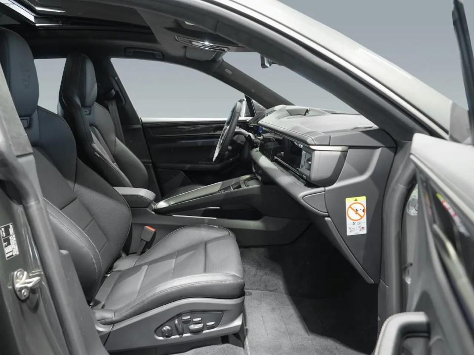 Porsche Macan Turbo - foto 10