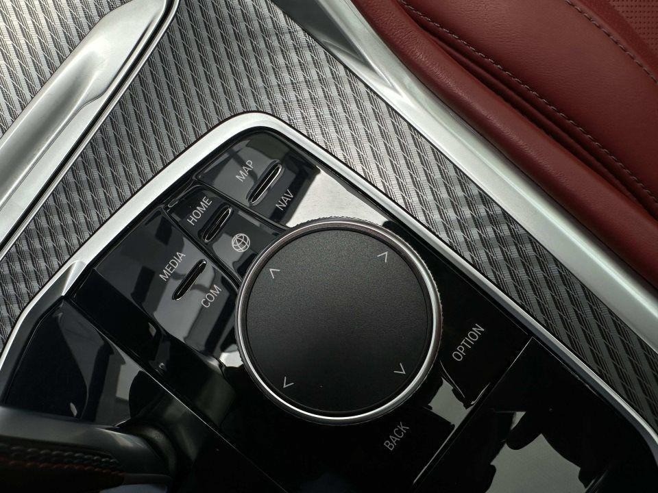 BMW X5 M Competition - foto 11