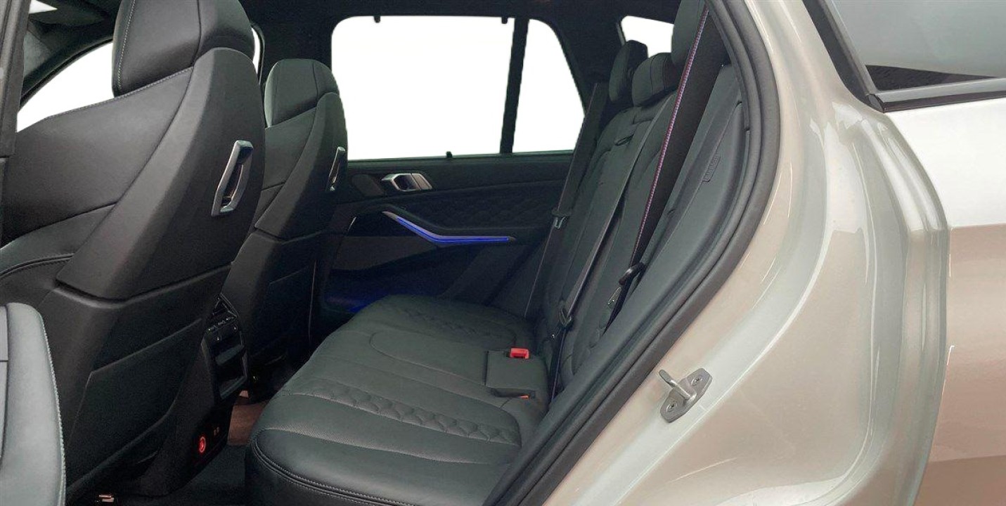 BMW X5 M Competition - foto 9