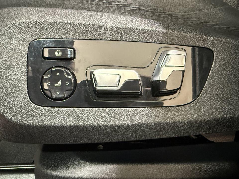 BMW X5 M Competition - foto 16