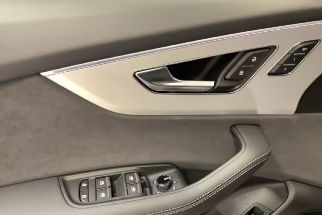 Audi Q8 50 TDI Quattro S-Line - foto 21