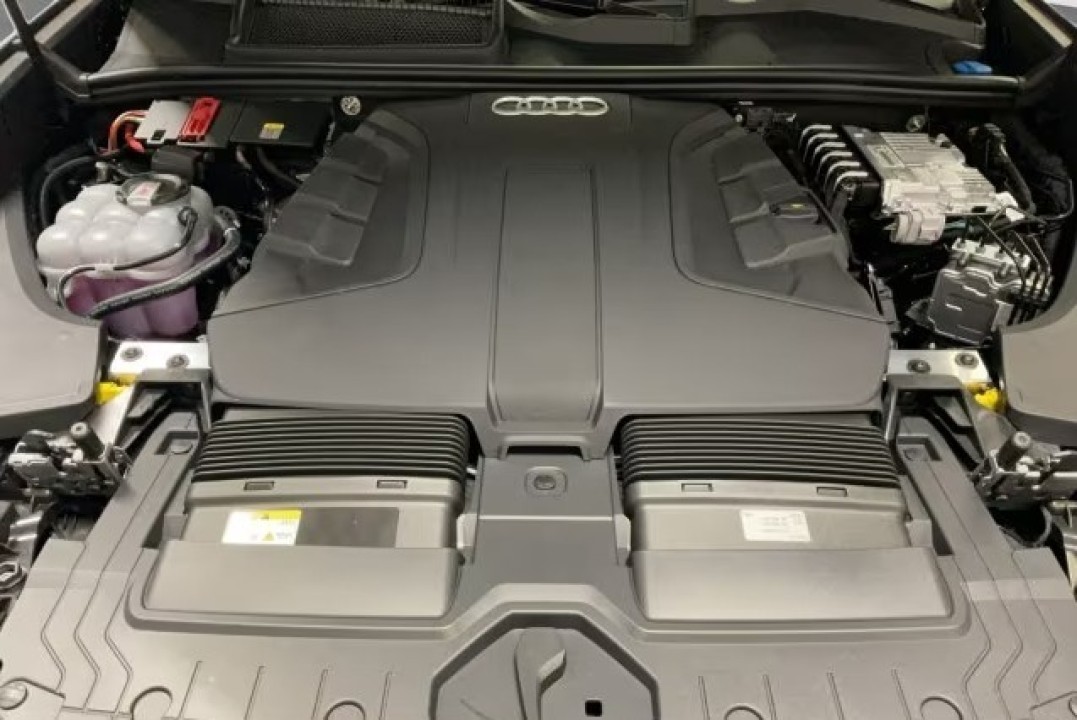 Audi Q8 50 TDI Quattro S-Line - foto 23