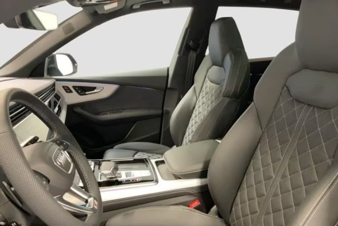 Audi Q8 50 TDI Quattro S-Line - foto 9