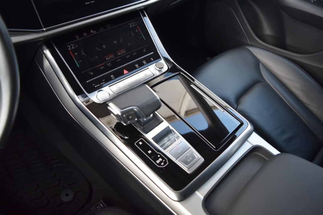 Audi Q8 45 TDI Quattro - foto 16