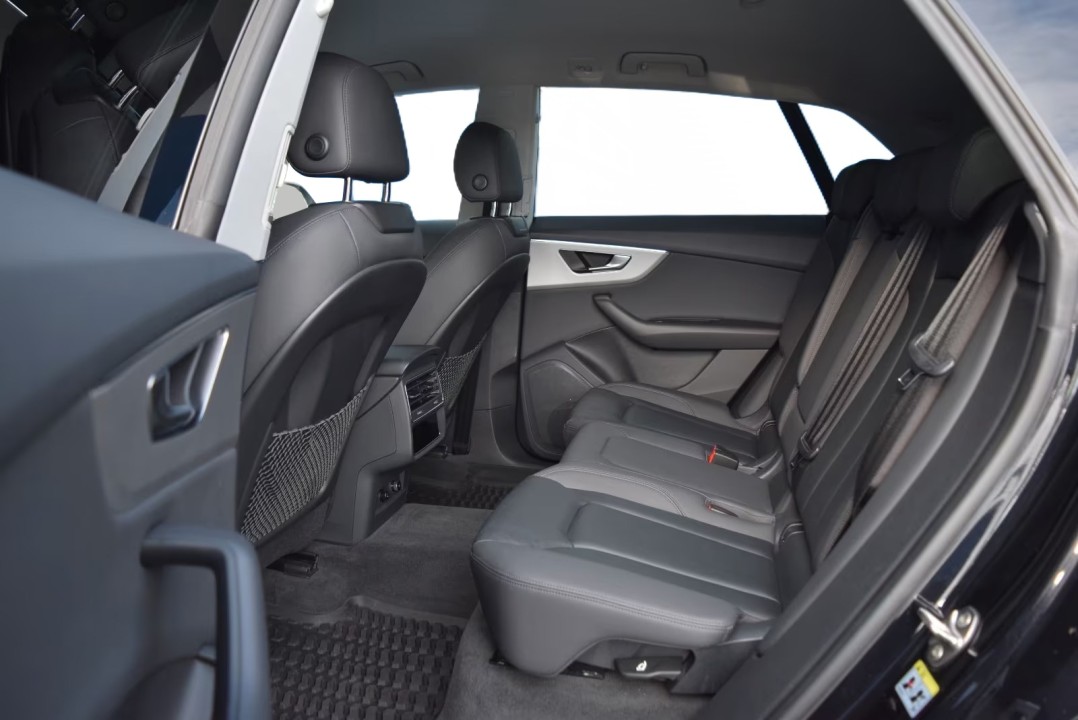 Audi Q8 45 TDI Quattro - foto 22