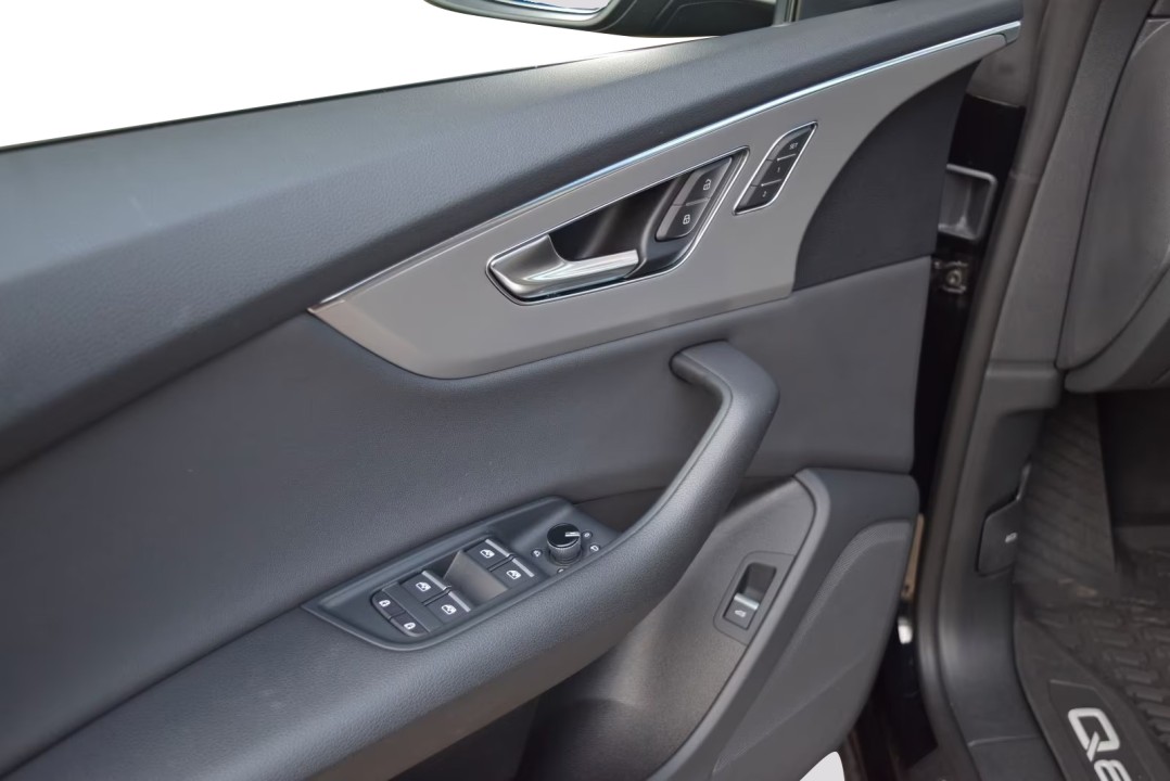 Audi Q8 45 TDI Quattro - foto 23