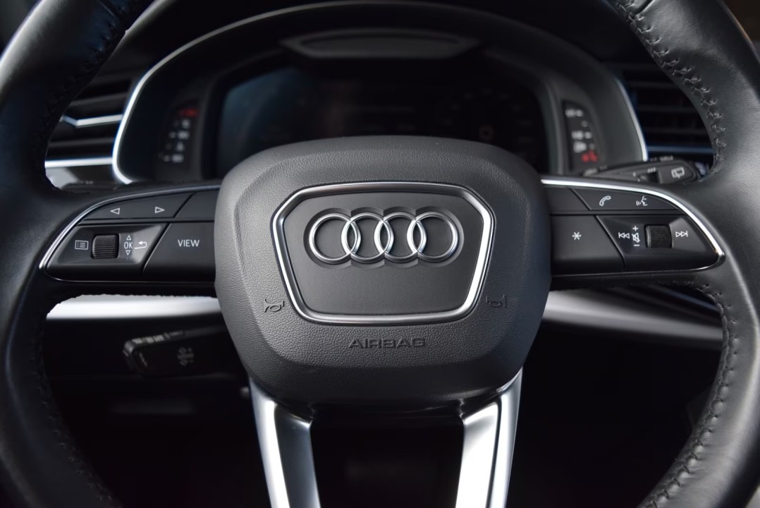 Audi Q8 45 TDI Quattro - foto 12