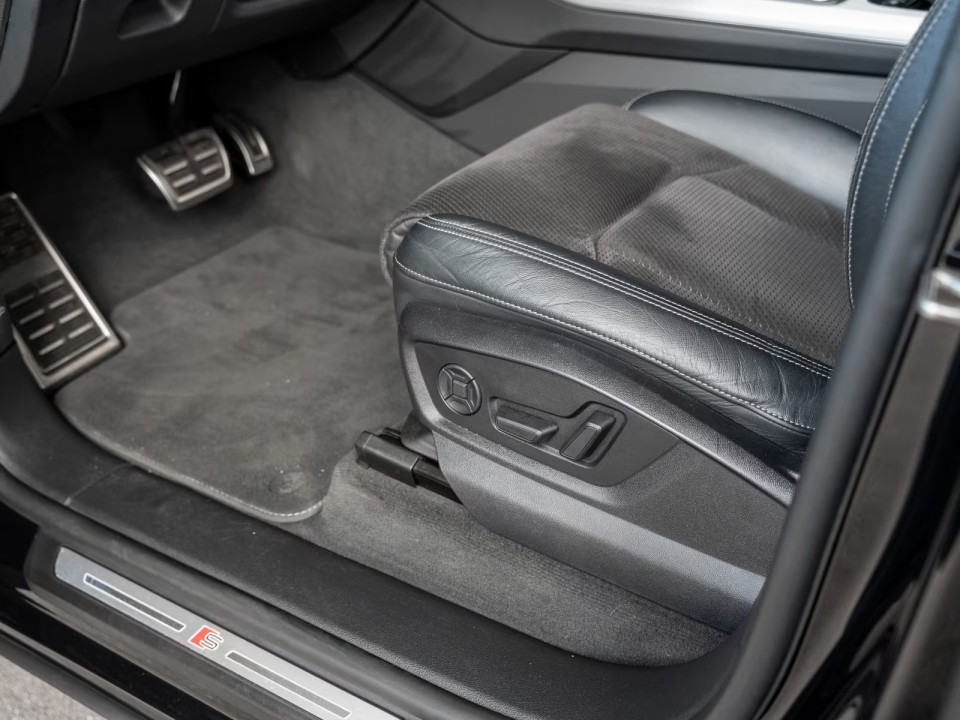 Audi Q8 50 TDI Quattro S-Line - foto 22