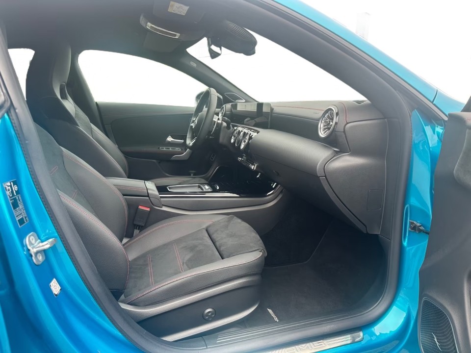 Mercedes-Benz CLA 35 AMG 4MATIC - foto 13