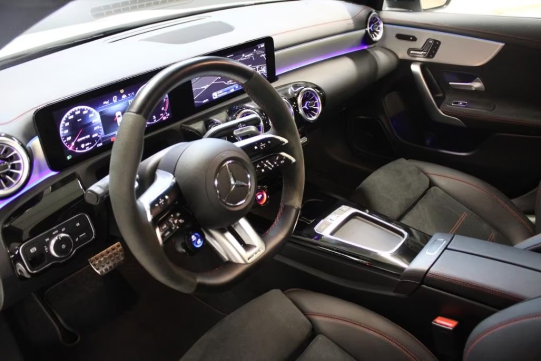 Mercedes-Benz CLA 45 S AMG 4MATIC - foto 6