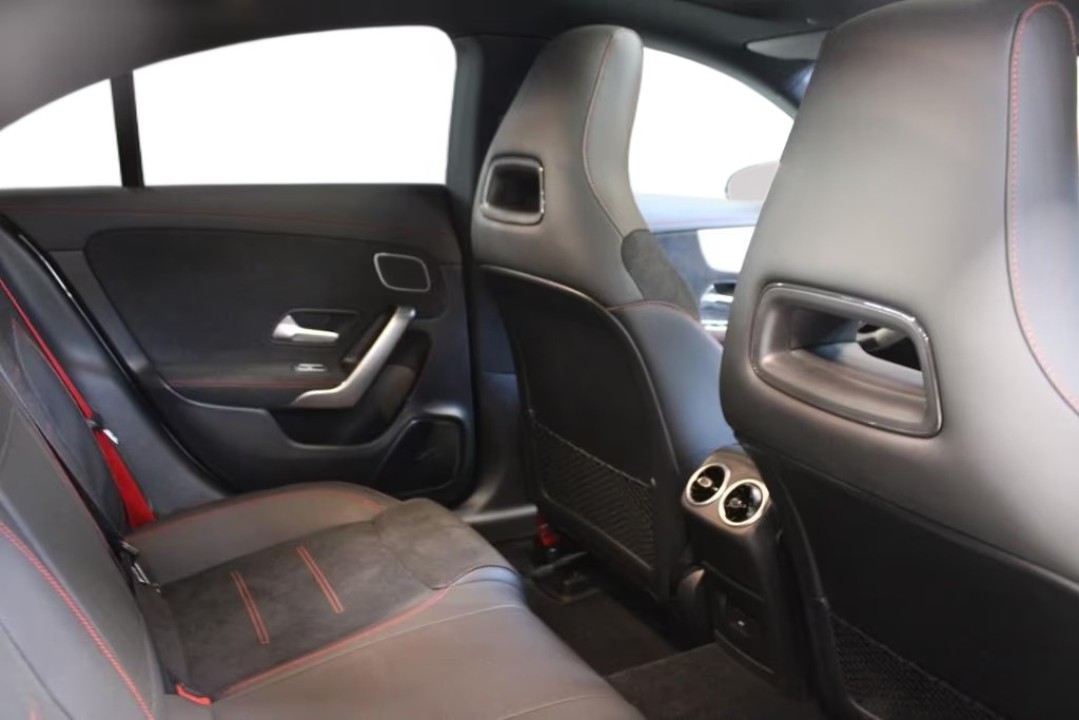 Mercedes-Benz CLA 45 S AMG 4MATIC - foto 9