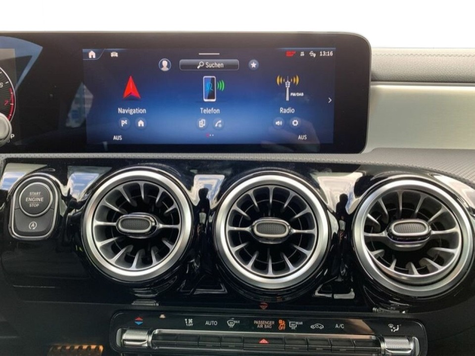 Mercedes-Benz CLA 220 4MATIC AMG - foto 18