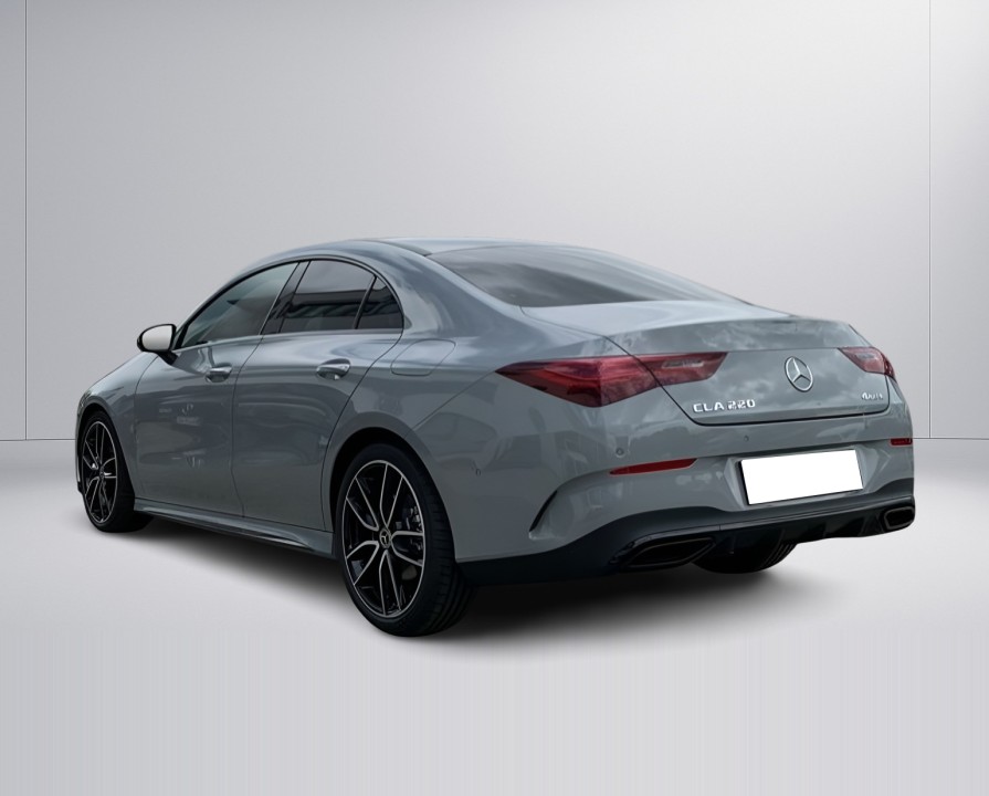 Mercedes-Benz CLA 220 4MATIC AMG (4)