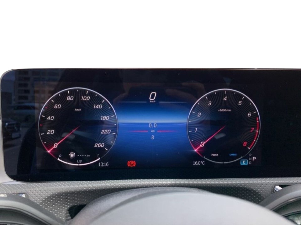 Mercedes-Benz CLA 220 4MATIC AMG - foto 16