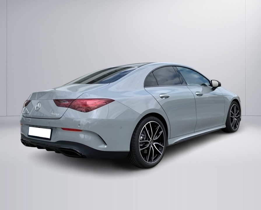 Mercedes-Benz CLA 220 4MATIC AMG (3)