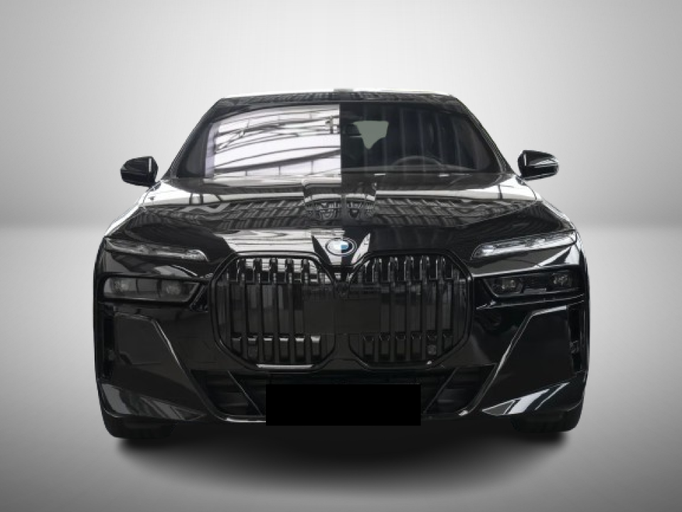 BMW i7 (3)