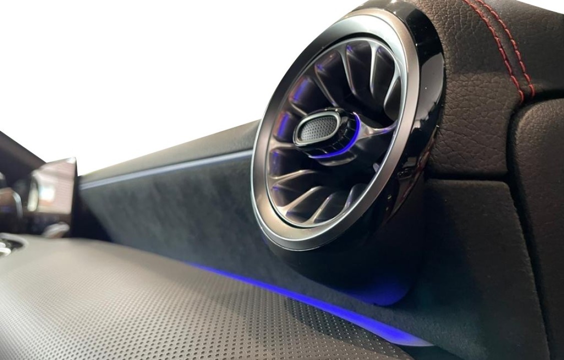 Mercedes-Benz CLA 220 4MATIC AMG - foto 13