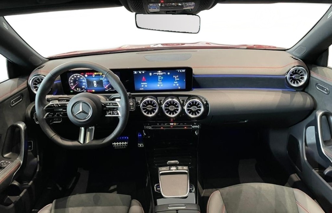 Mercedes-Benz CLA 220 4MATIC AMG - foto 9