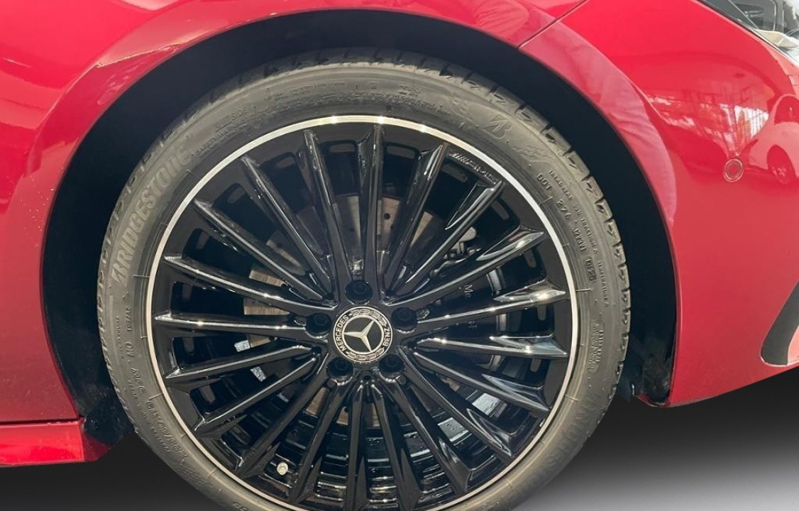 Mercedes-Benz CLA 220 4MATIC AMG - foto 19