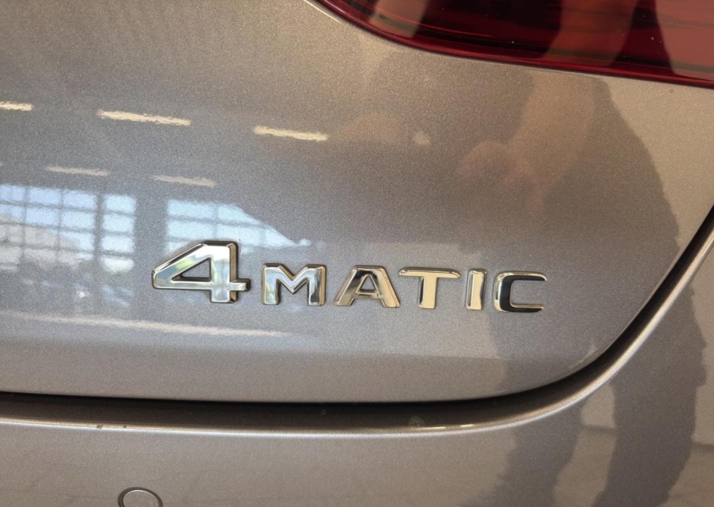 Mercedes-Benz CLA 220 4MATIC AMG - foto 14