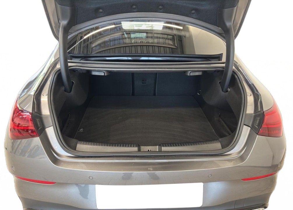 Mercedes-Benz CLA 220 4MATIC AMG - foto 15